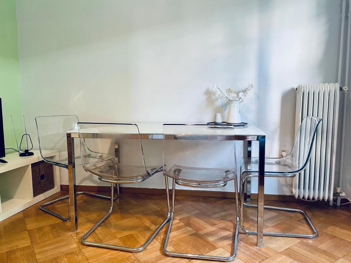 70M2 Apartment 4 Mins From Athens Central Station! Exteriör bild